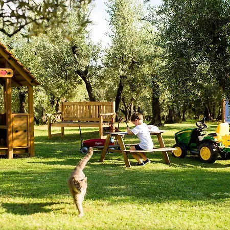 Tenuta Torre Rossa Farm &