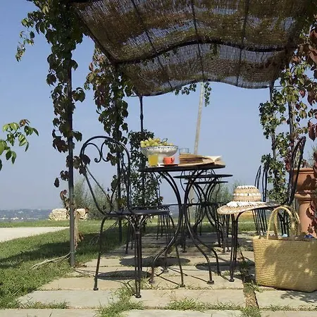 ファームステイ Tenuta Torre Rossa Farm & *